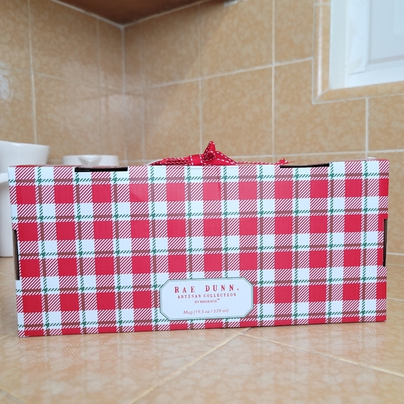 Rae Dunn Holiday Mug Set Mr and Mrs Red White NEW - Picture 4 of 10